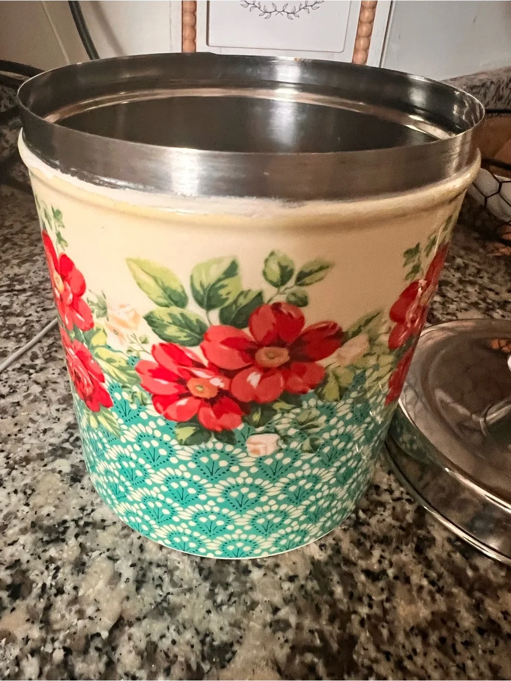 Pioneer Woman Treat Canister with Stainless Steel Lid - Red & Teal